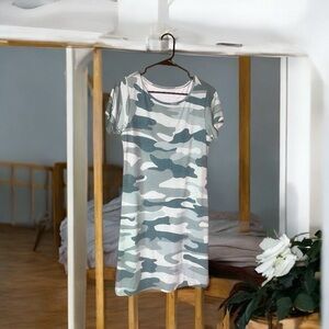 💥Camo Green and White Layered Dress | Size Small | Relaxed Fit Summer Style